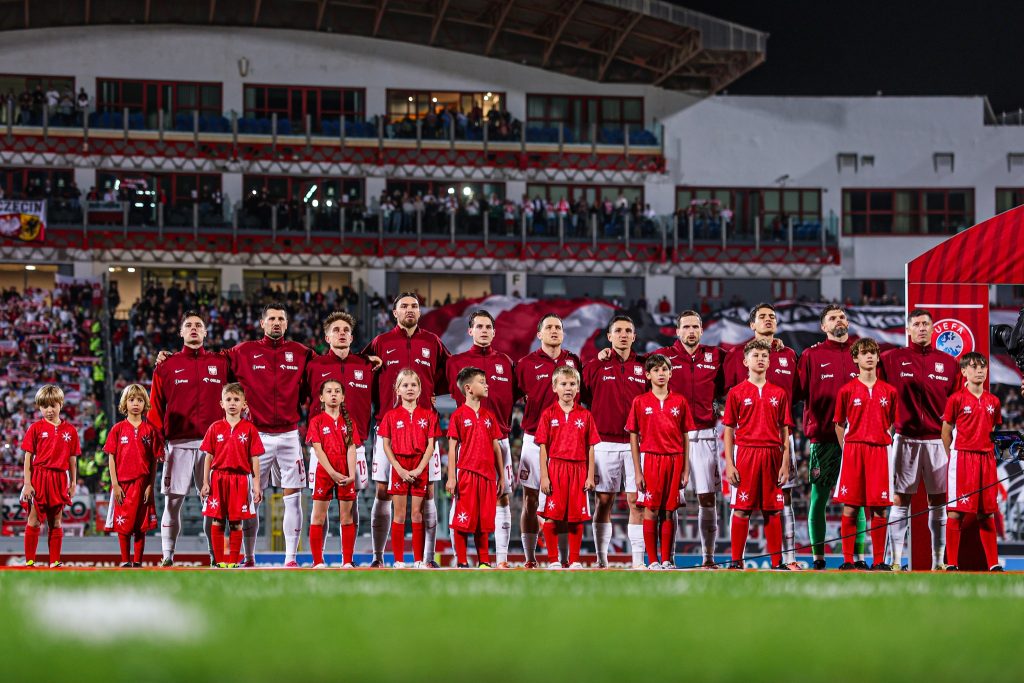 Niezapomniane sportowe emocje – dziecięca eskorta na meczu Polska-Malta!
